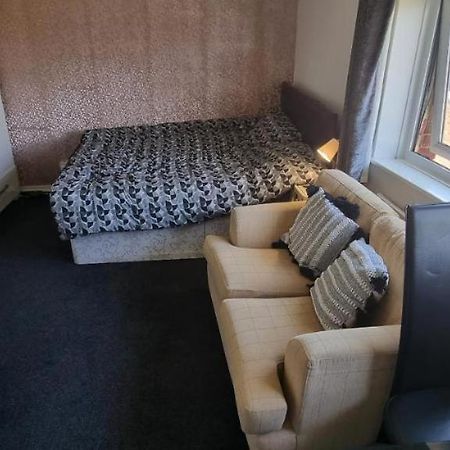 Spacious Room With Kichenet Rotherham Exteriér fotografie