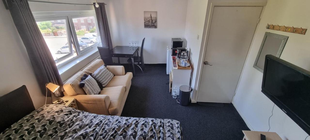Spacious Room With Kichenet Rotherham Exteriér fotografie